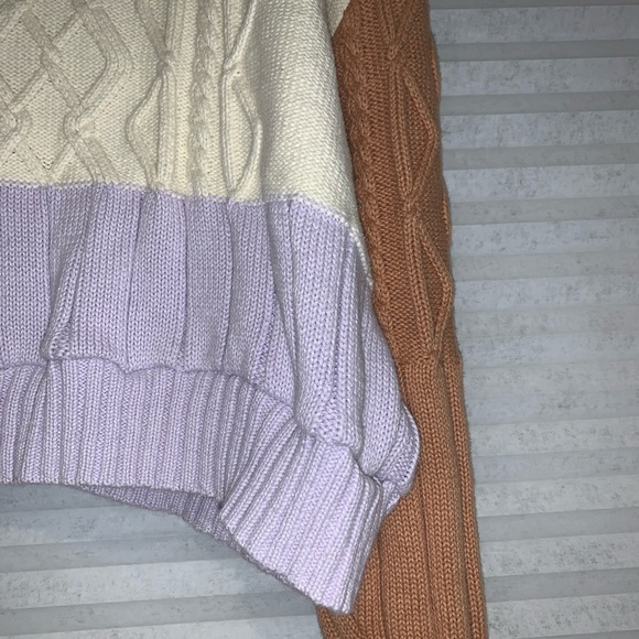 Pacsun (Kendall & Kylie) Cropped Sweater - Picture 4 of 5